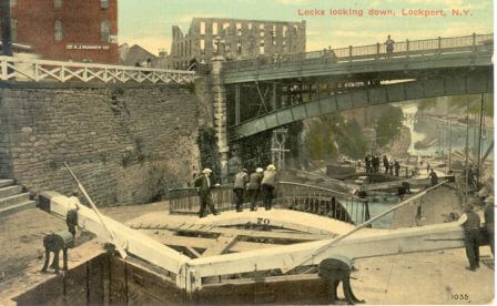 4.LockportwithPeople